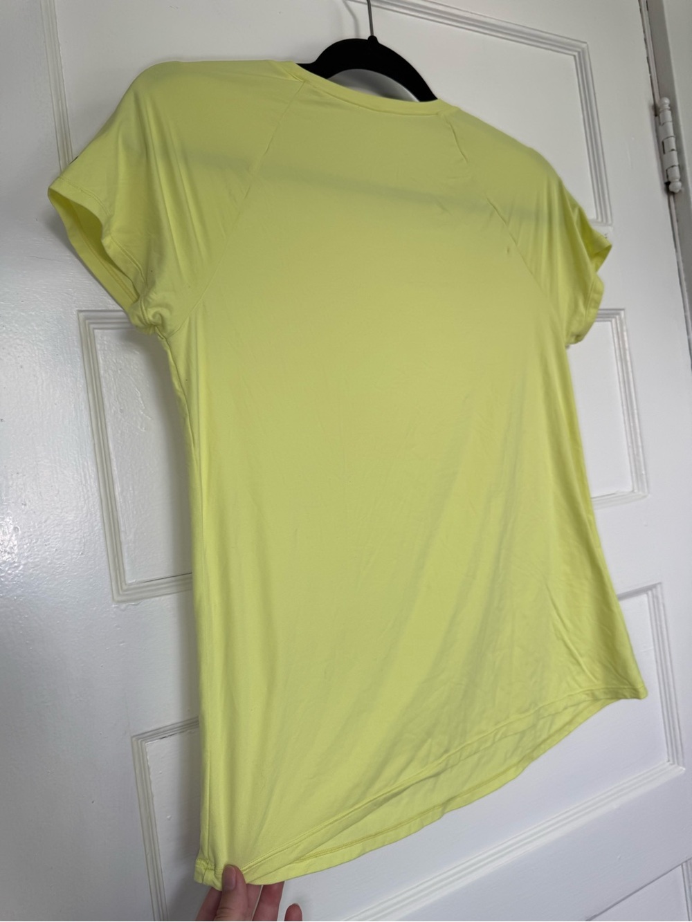 ALO Yoga Short Sleeve Crew Tee - Pale Yellow Sz XS - Picture 8 of 10